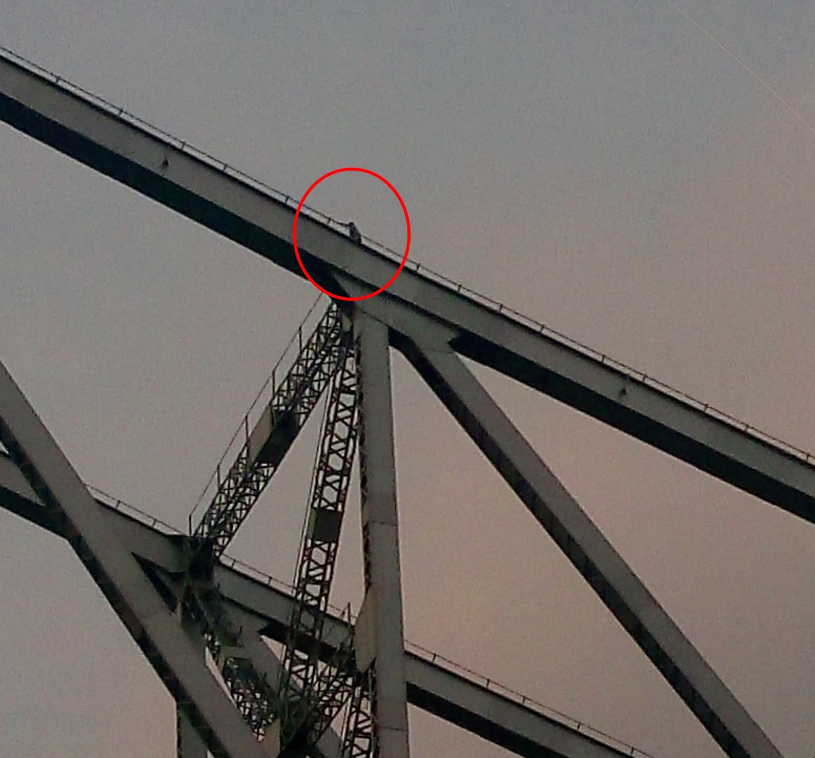 Crazy guy on Howrah Bridge